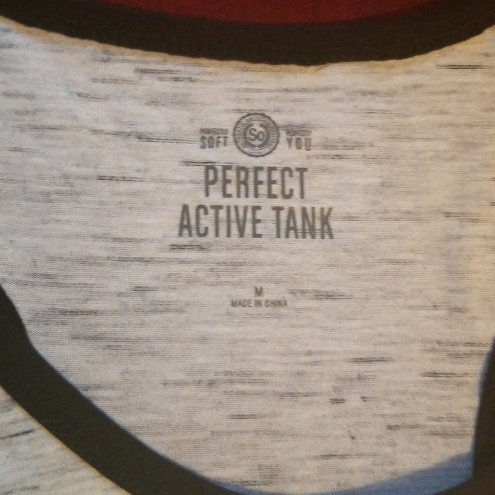 Perfect active tee size medium - Picture 2 of 2